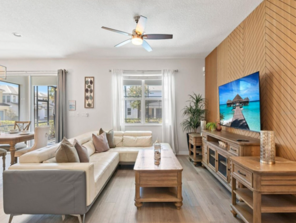 Luxury 8_bedroom Orlando Retreat - Perfect for Family Gatherings